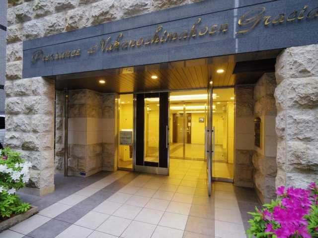 エントランス　プレサンス中之島公園グラシア