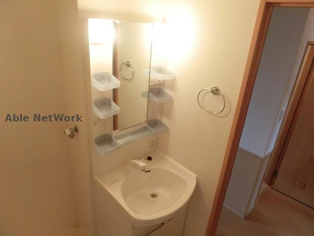 洗面設備　同棟別部屋写真