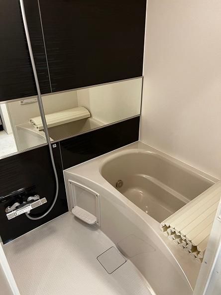 バス・シャワールーム　写真は同タイプ住居です。