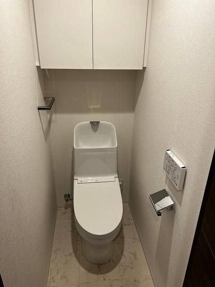 トイレ　写真は同タイプ住居です。