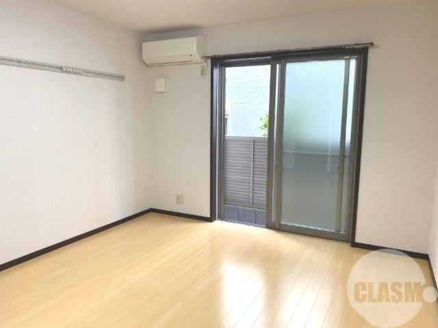 居室・リビング　明るいお部屋です♪