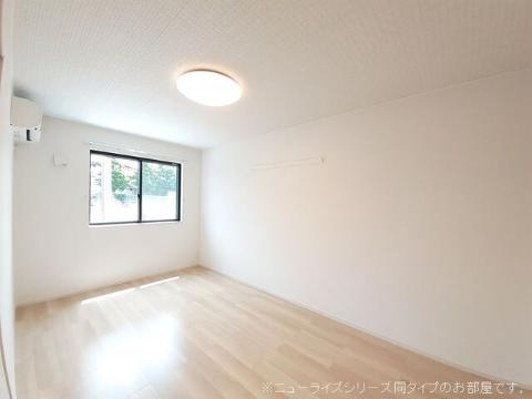 居室・リビング　室内