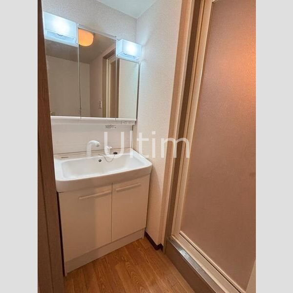 洗面設備　※他のお部屋です、ご参考までに