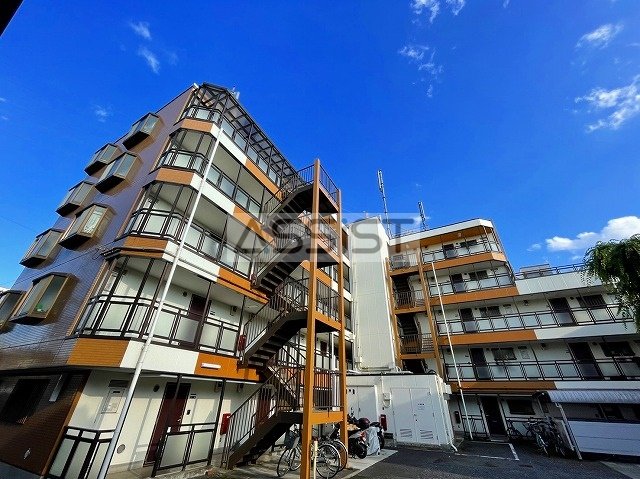 建物外観　お電話でお問合わせ頂けますと、よりスムーズにご対応出来ます♪