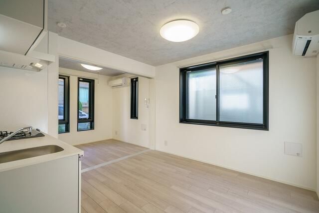 居室・リビング　※別部屋参考写真