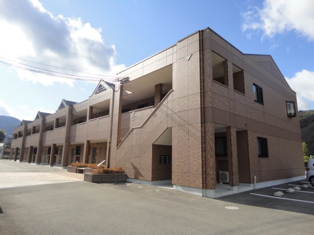 建物外観　外観写真（昼）