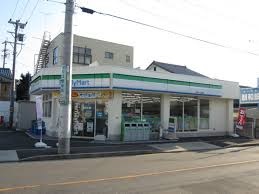 コンビニ　ファミリーマート 杉村一丁目店（コンビニ）まで294m