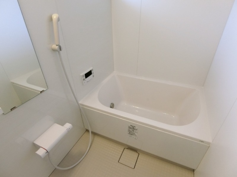 バス・シャワールーム　図面と現状に相違がある場合には現状を優先．．．