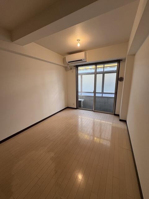 居室・リビング　前回募集時の部屋画像です。