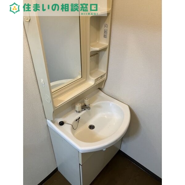 洗面設備　同型