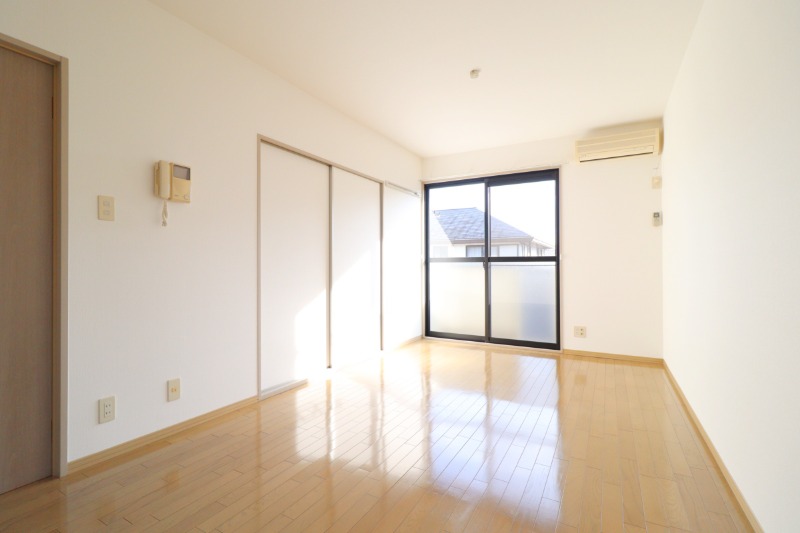 居室・リビング　図面と現状に相違がある場合には現状を優先