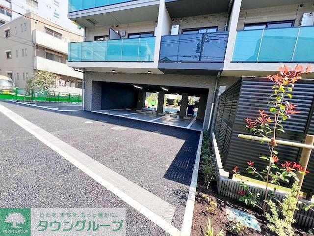 駐車場　駐車場