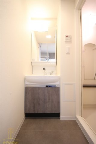 洗面設備　ララプレイス大阪新町ヴェレ