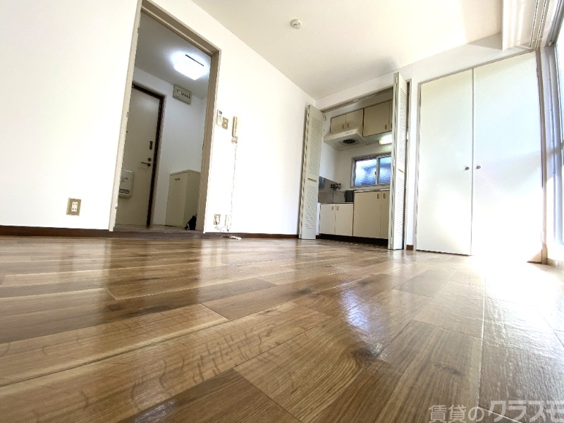 居室・リビング　日当たりのいい洋室です！