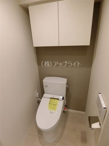 トイレ　温水洗浄便座