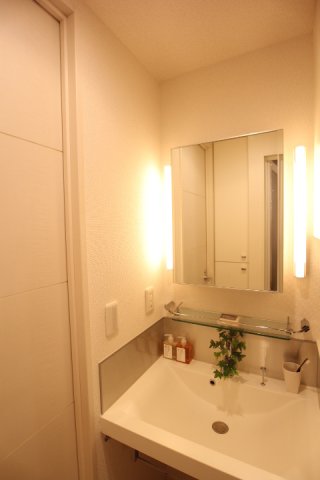 洗面設備　※参考写真