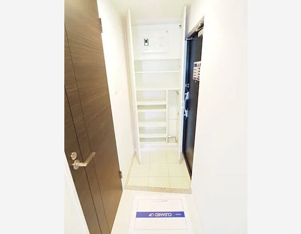 玄関　きれいな玄関です