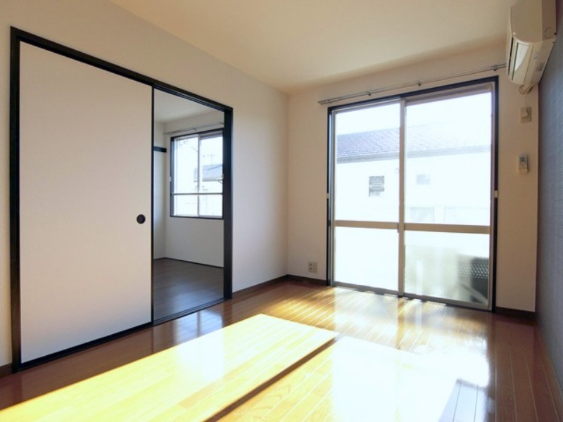 居室・リビング　図面と現状に相違がある場合には現状を優先