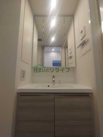 洗面設備　別部屋の参考写真です。