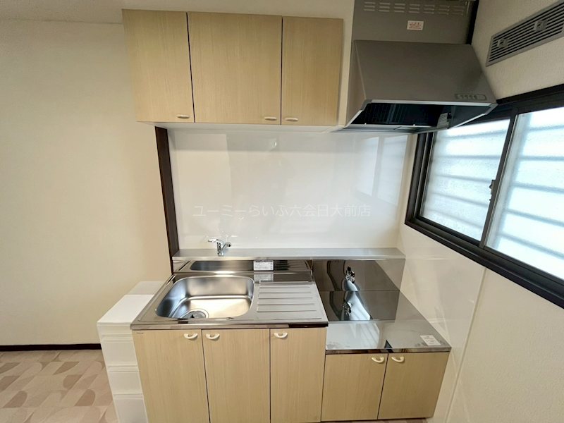 居室・リビング　洋室にエアコン設置します！