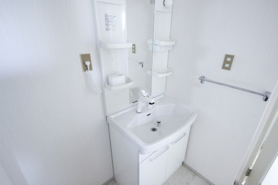 洗面設備　※別部屋の写真です