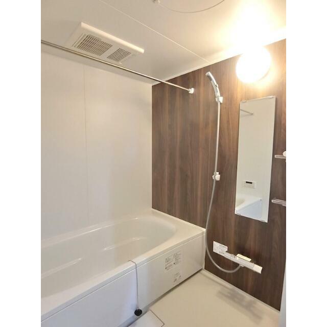 バス・シャワールーム　一日の疲れはお風呂に入ってリフレッシュ！浴室乾燥機・追い焚き