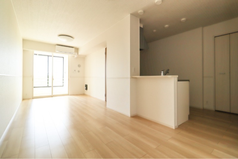 居室・リビング　図面と現状に相違がある場合には現状を優先