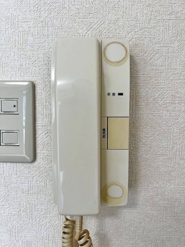 セキュリティ　★もしもし、どちら様でしょうか？インターホン付き★