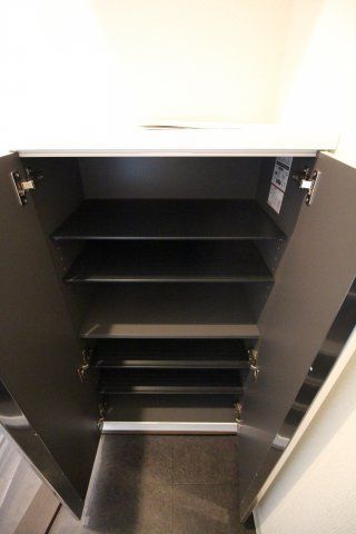 玄関　（別タイプ参考写真）クレシェンド田端　北区東田端1