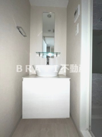 洗面設備　【サムティ本町橋II MEDIUS】独立洗面台です