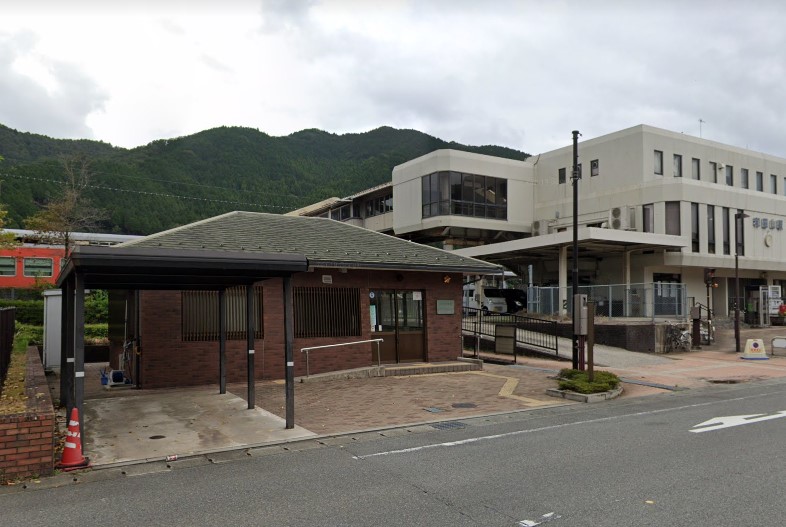 警察署・交番　南但馬警察署 和田山駅前交番（警察署・交番）まで886m