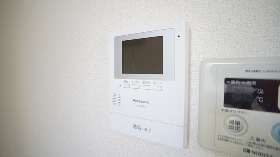 セキュリティ　モニター付きインターホン