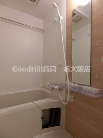 バス・シャワールーム　セレニテ西中島アリア壱番館