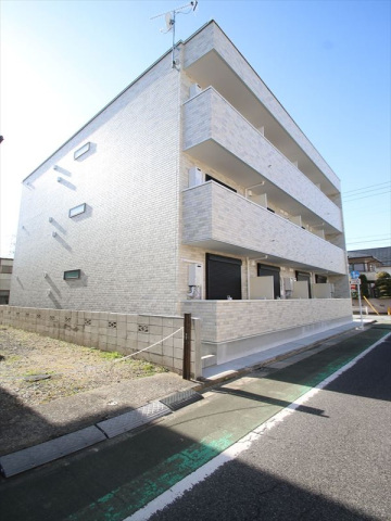 建物外観　金町駅まで徒歩9分　ペット可　オートロック・宅配BOX完備