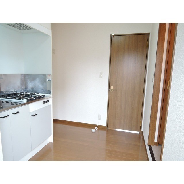 居室・リビング　綺麗なクローゼット完備のお部屋♪