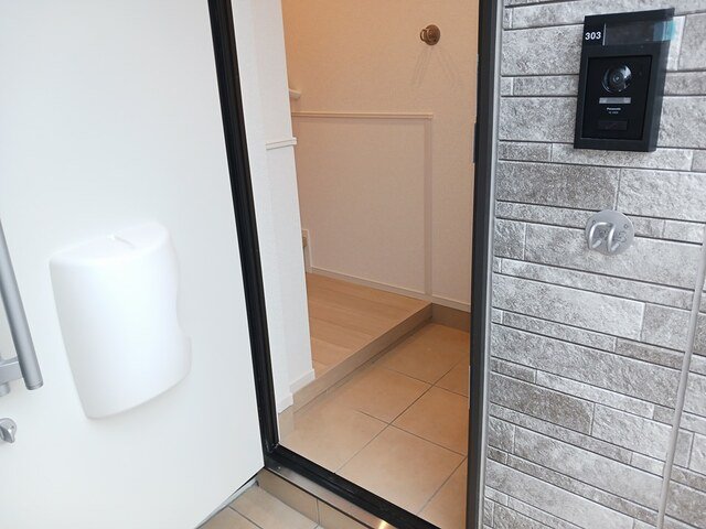 玄関　収納もある玄関です