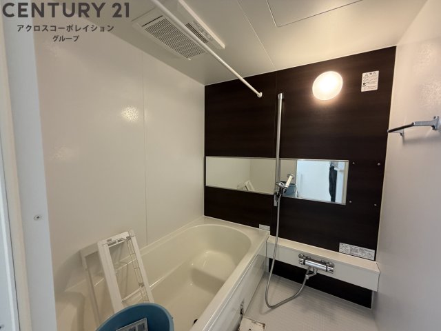 バス・シャワールーム　追い焚き機能付き☆