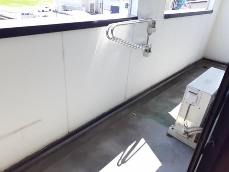 バルコニー　図面と現状に相違がある場合には現状を優先