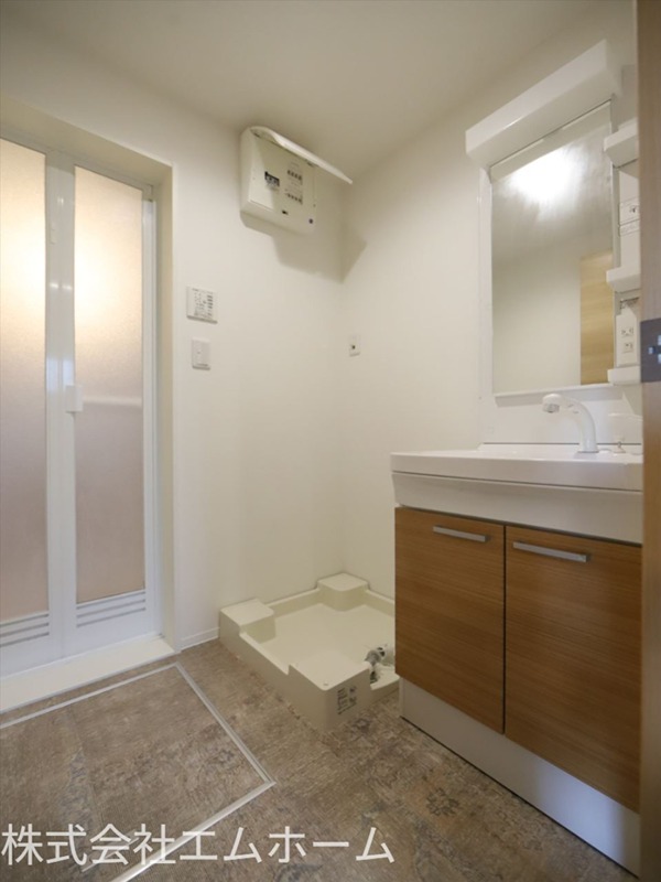 その他　脱衣所　室内洗濯機置き場　同仕様写真