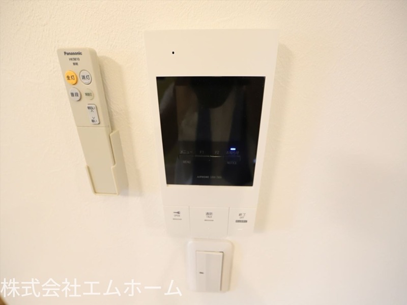 セキュリティ　TVモニター付インターホン　同仕様写真