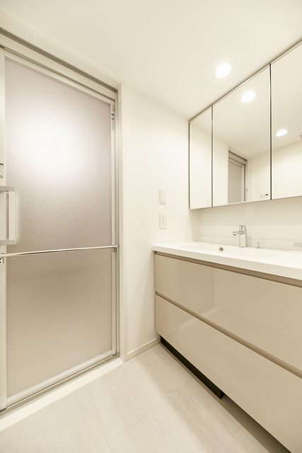 洗面設備　※写真は同タイプ住戸です。