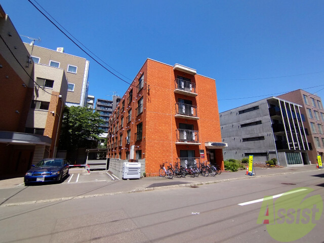 建物外観　札幌市北区北十六条西「ロイヤルステージＮ１６」