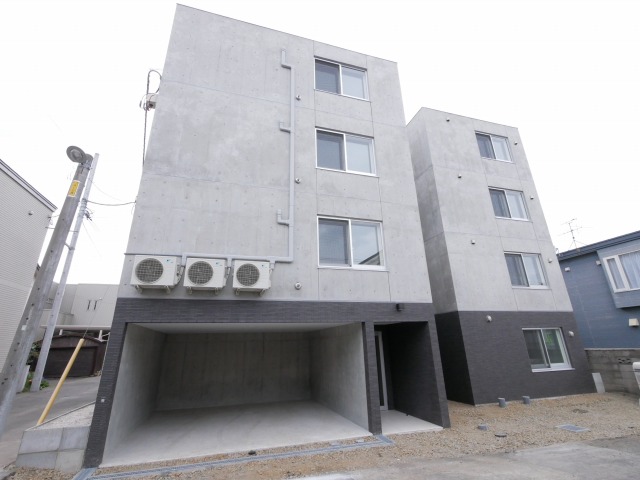 建物外観　☆地下鉄東西線発寒南駅まで徒歩5分！