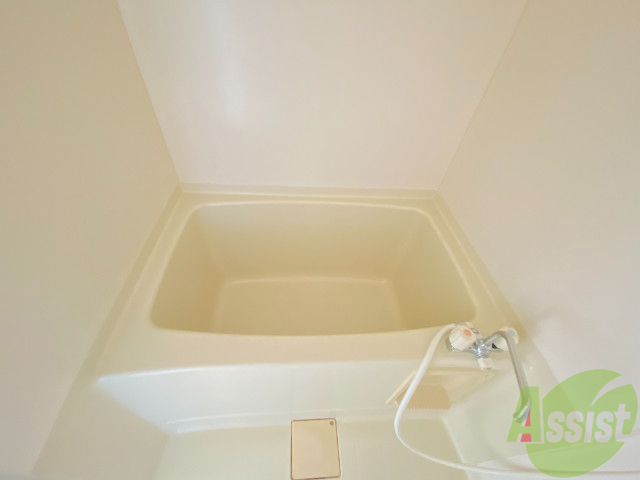 バス・シャワールーム　疲れた日は湯船につかって疲れをとってください。