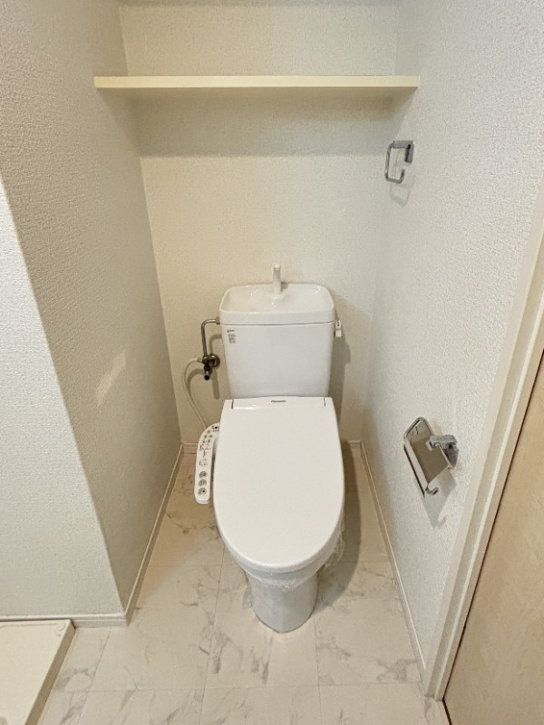 トイレ　８０１号室　写真