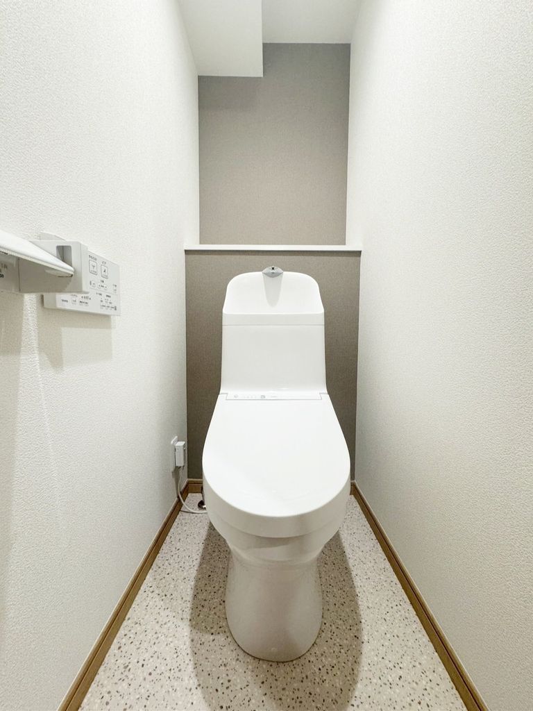 トイレ　トイレ