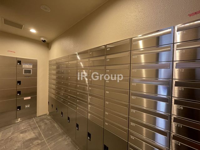 エントランス　宅配ボックス