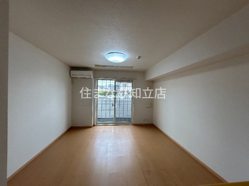 居室・リビング　同型タイプ