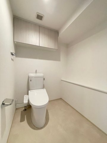 トイレ　ゆったりとした空間のトイレです