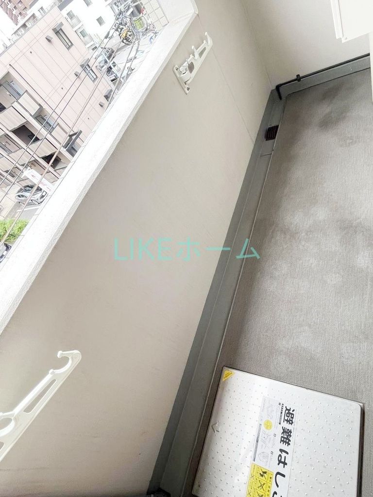 バルコニー　バルコニー